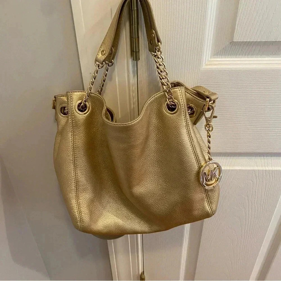 Metallic Gold Michael Kors Jet Set Bag - Picture 6 of 6